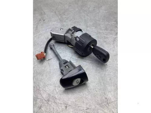 Kontaktslot+Sleutel-7745318