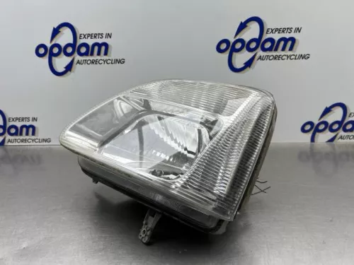 Koplamp links-8311370