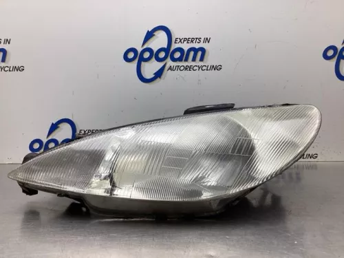 Koplamp links-8158244