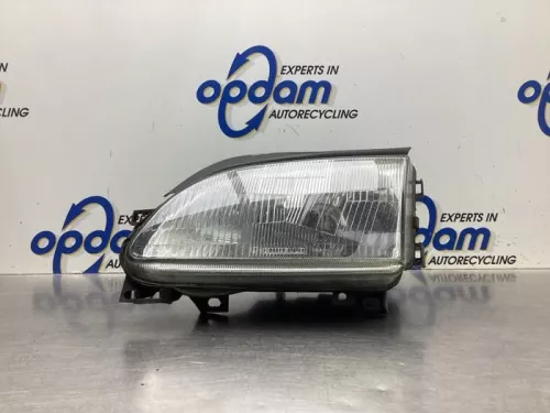 Koplamp links-8102650