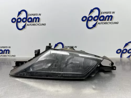 Koplamp links-8288618