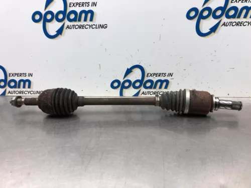 Aandrijfas links-voor Renault 8200341698 jr5306