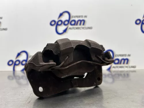 Remklauw (Tang) rechts-voor-8306149