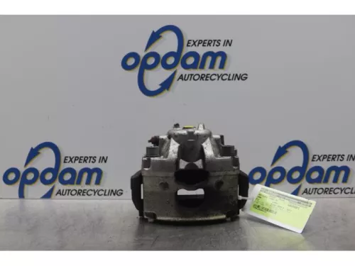 Remklauw (Tang) rechts-voor-7877741