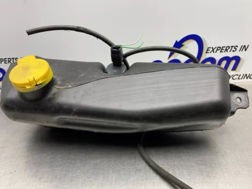 Ruitensproeiertank voor-8206333