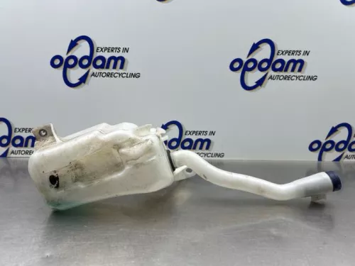 Ruitensproeiertank voor-8271688