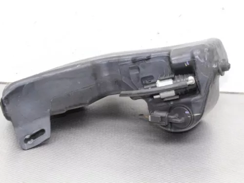 Ruitensproeiertank voor-