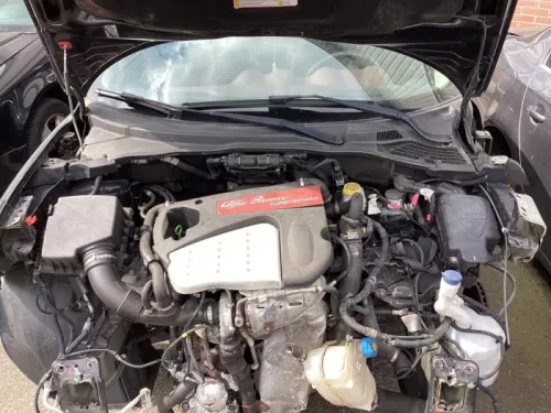 Ruitenwisserarm voor-8167482