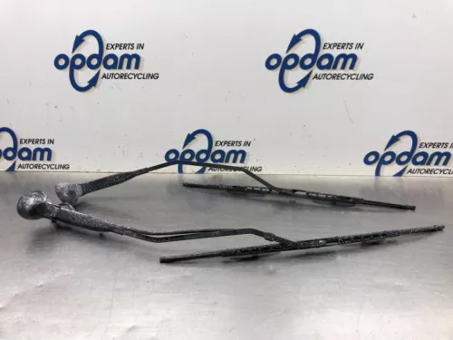 Ruitenwisserarm voor-8124963