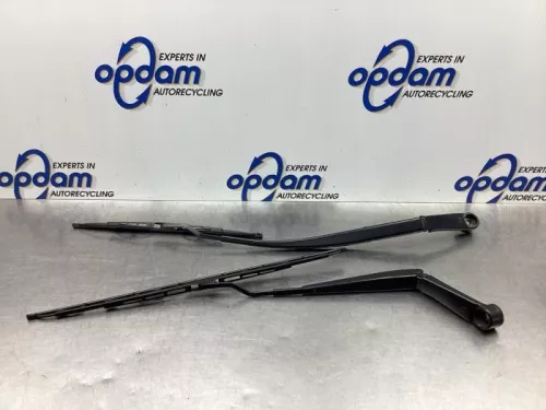 Ruitenwisserarm voor-7889240