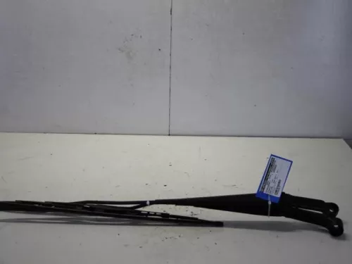 Ruitenwisserarm voor-7739282