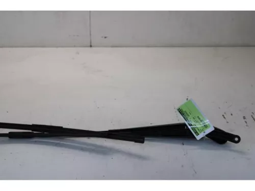 Ruitenwisserarm voor-7879502