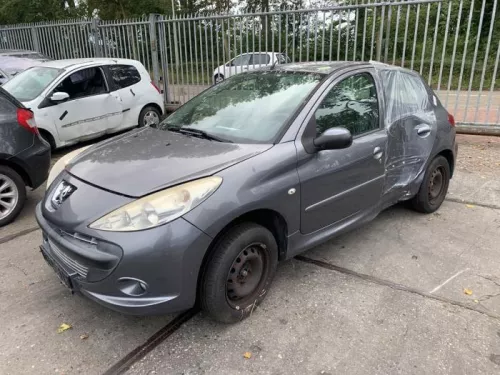 Scherm links-voor-8214855