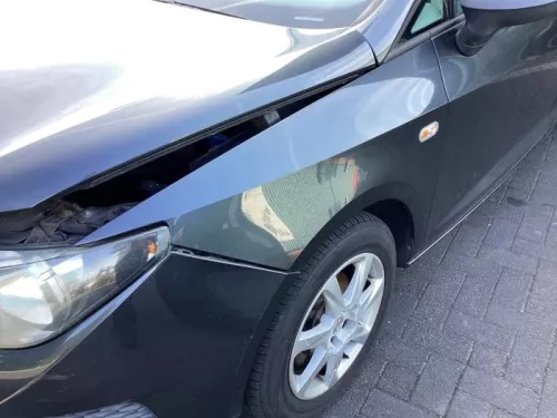 Scherm links-voor-8306908