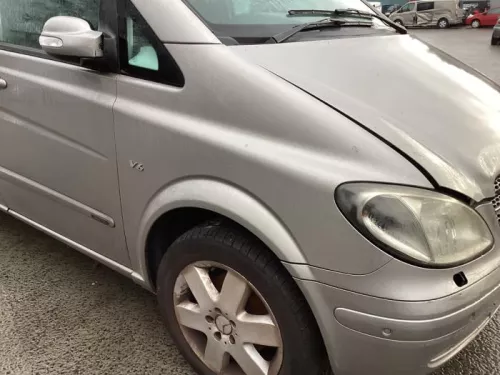 Scherm rechts-voor-8142427