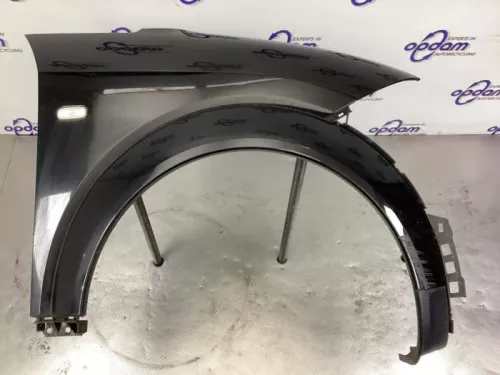 Scherm rechts-voor-8321660 Scherm rechts-voor-8321660