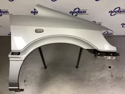 Scherm rechts-voor-8196770