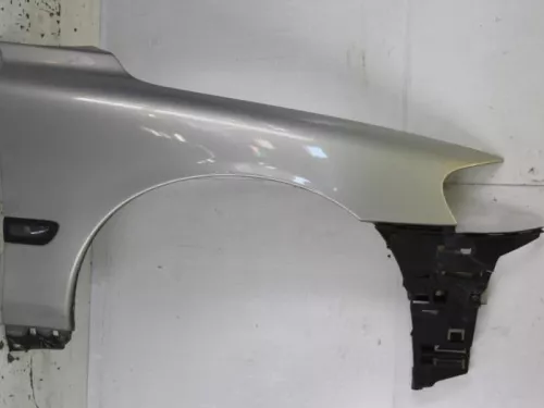 Scherm rechts-voor-7617494