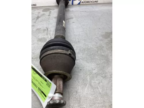 Aandrijfas rechts-voor Volkswagen 2q0407272t rzu