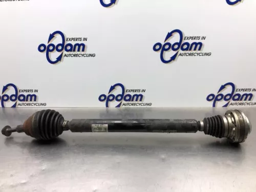 Aandrijfas rechts-voor Volkswagen 5q0407272f smq
