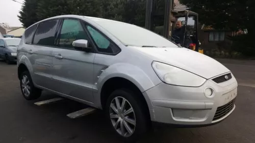 Aandrijfas rechts-voor Ford  mmt6