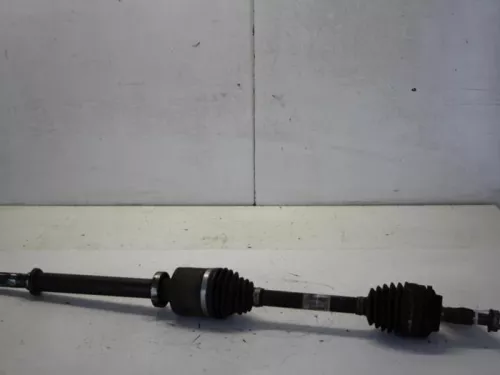 Aandrijfas rechts-voor Nissan 8200535800 jr5126
