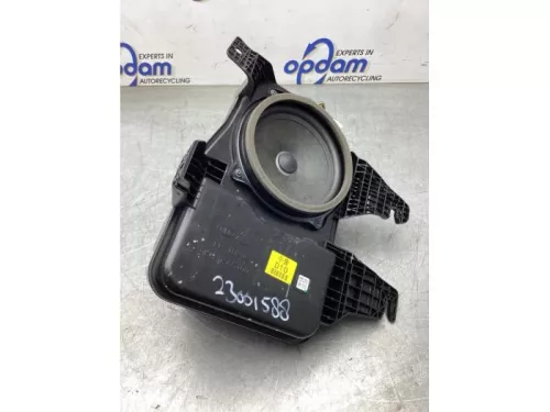 Subwoofer-8082925