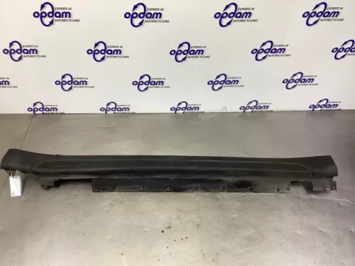 Zijskirt rechts-8163393