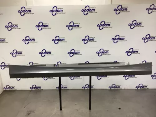 Zijskirt rechts-8200924