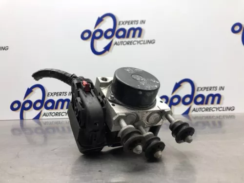 ABS Pomp-8082261