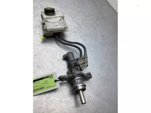 Hoofdremcilinder-8274555