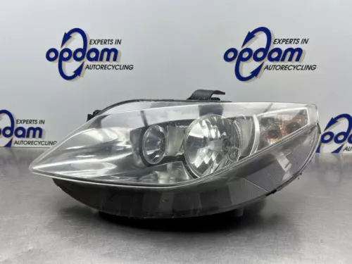 Koplamp links-8322209
