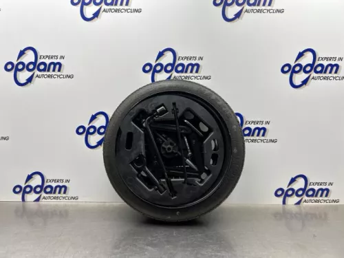 Krikset + reservewiel-8344692