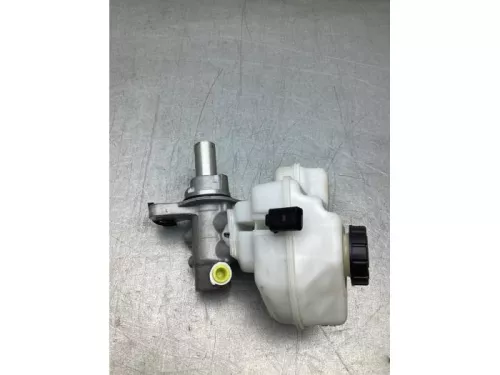 Hoofdremcilinder-8247887