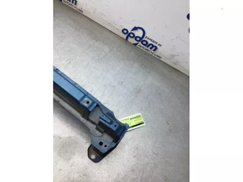 Bumperframe voor-8296637