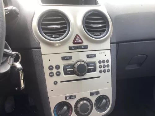 Radio CD Speler-8348664