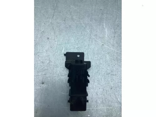 Voorgloei Relais-8206780 Voorgloei Relais-8206780