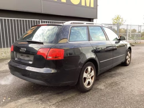 Achteras voorwielaandrijving-8107121