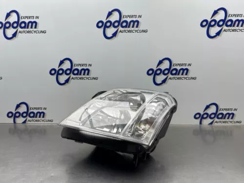 Koplamp links-8337331