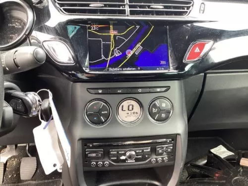 Display Multi Media regelunit-8348299