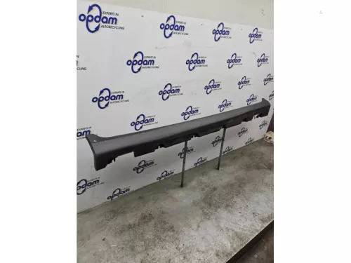 Zijskirt rechts-8316996