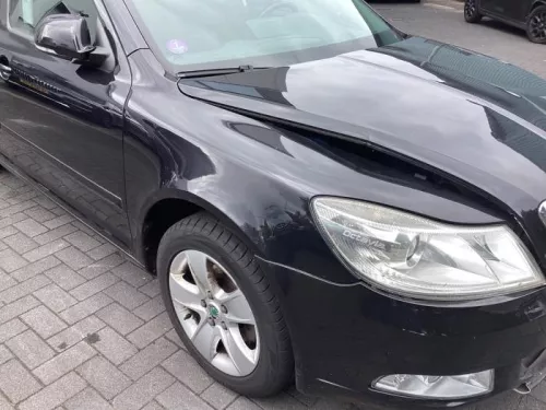 Scherm rechts-voor-8343596