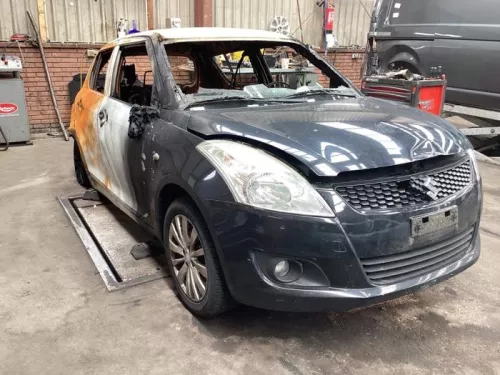 Fusee rechts-voor-8354553