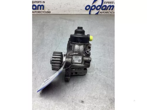 Dieselpomp-8155909