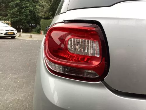 Achterlicht links-8255609