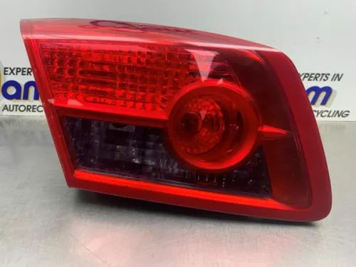 Achterlicht links-8280751