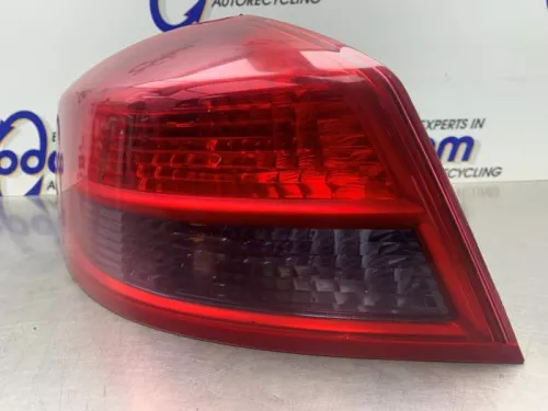 Achterlicht links-8280751