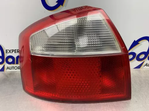 Achterlicht links-8306993