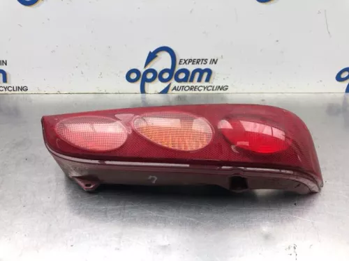 Achterlicht links-8154501