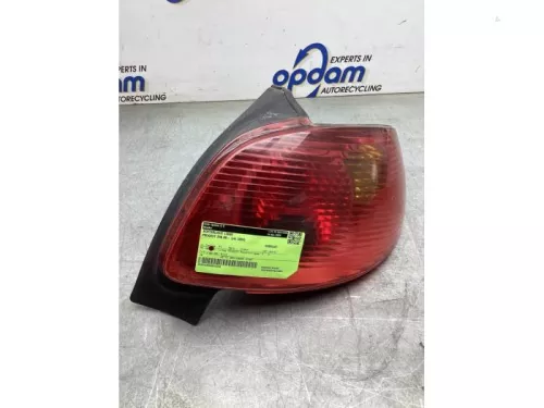 Achterlicht links-8267498